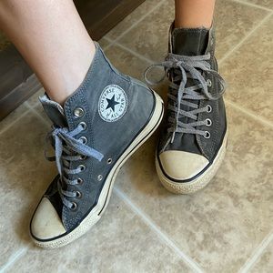 Converse Chuck Taylor High Top Distressed Grey